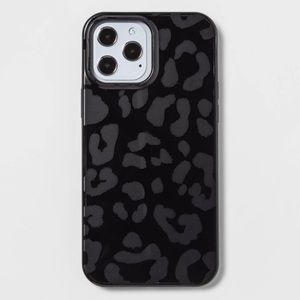 NEW IPhone 12/13 Pro Max Case - Black Leopard